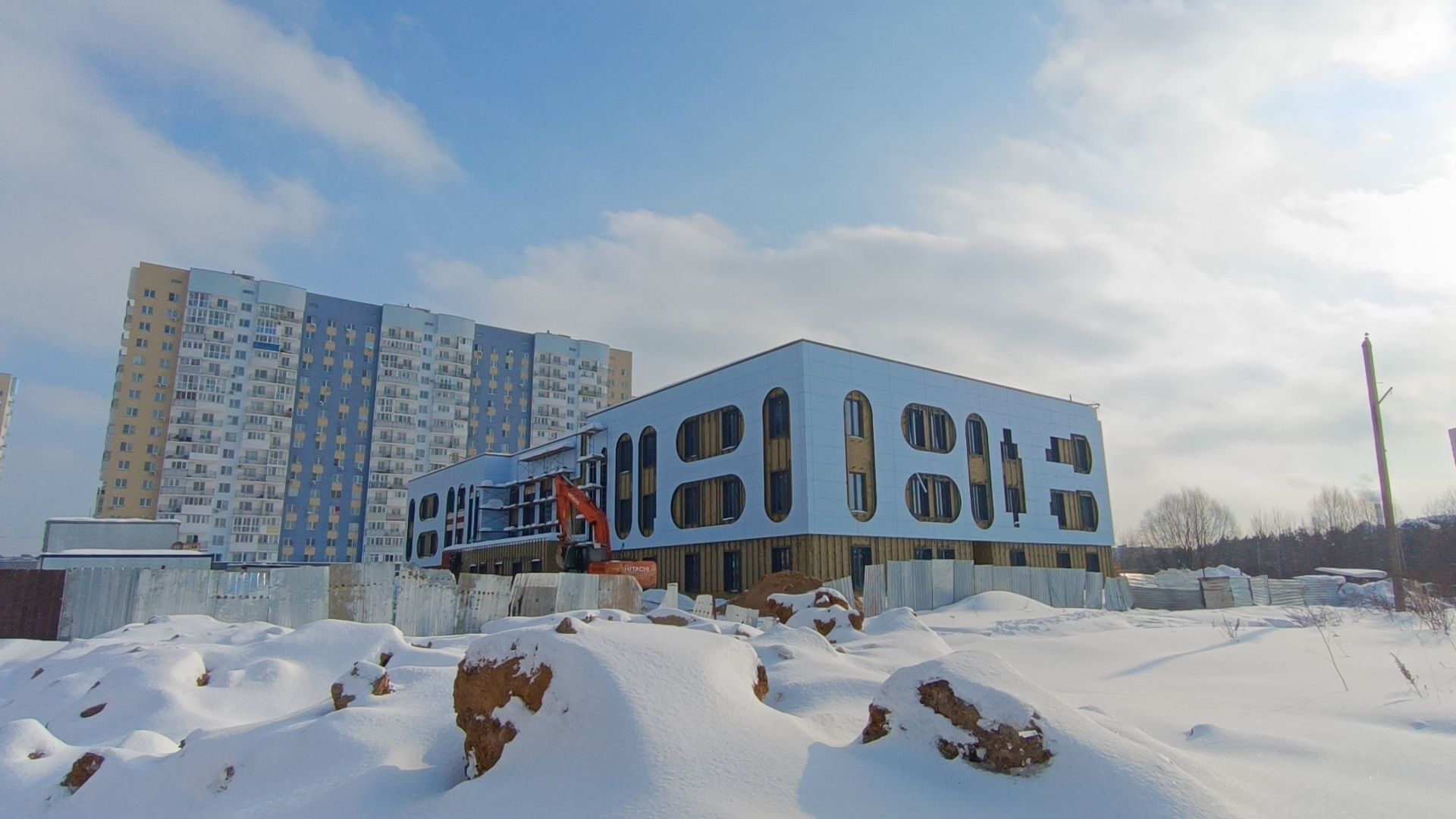 строительство, лобня, поликлиника, детский сад, школа,