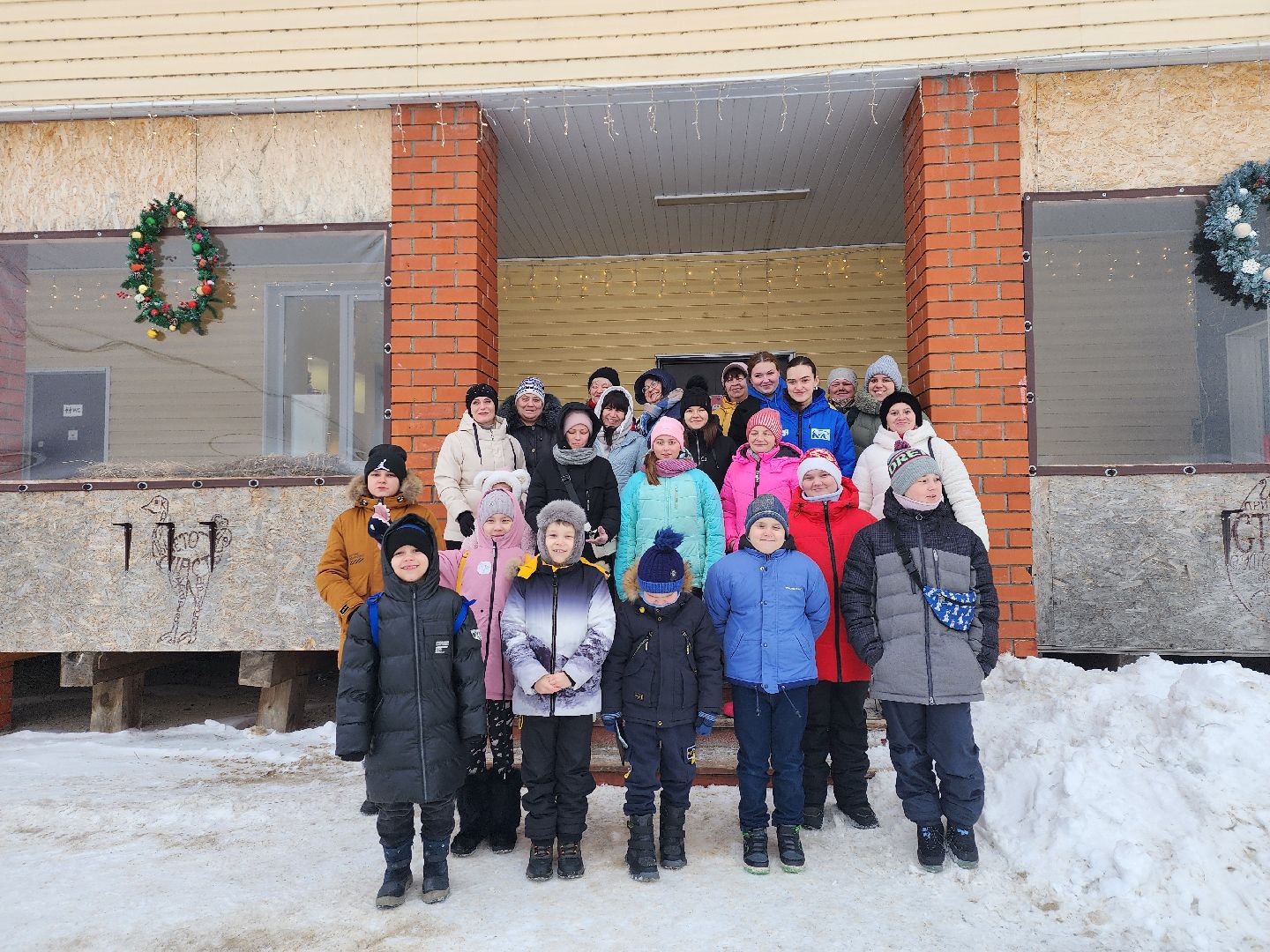 серпухов, подмосковье, дети, жены участников сво, страусиная ферма, МГЕР, диана алумянц,