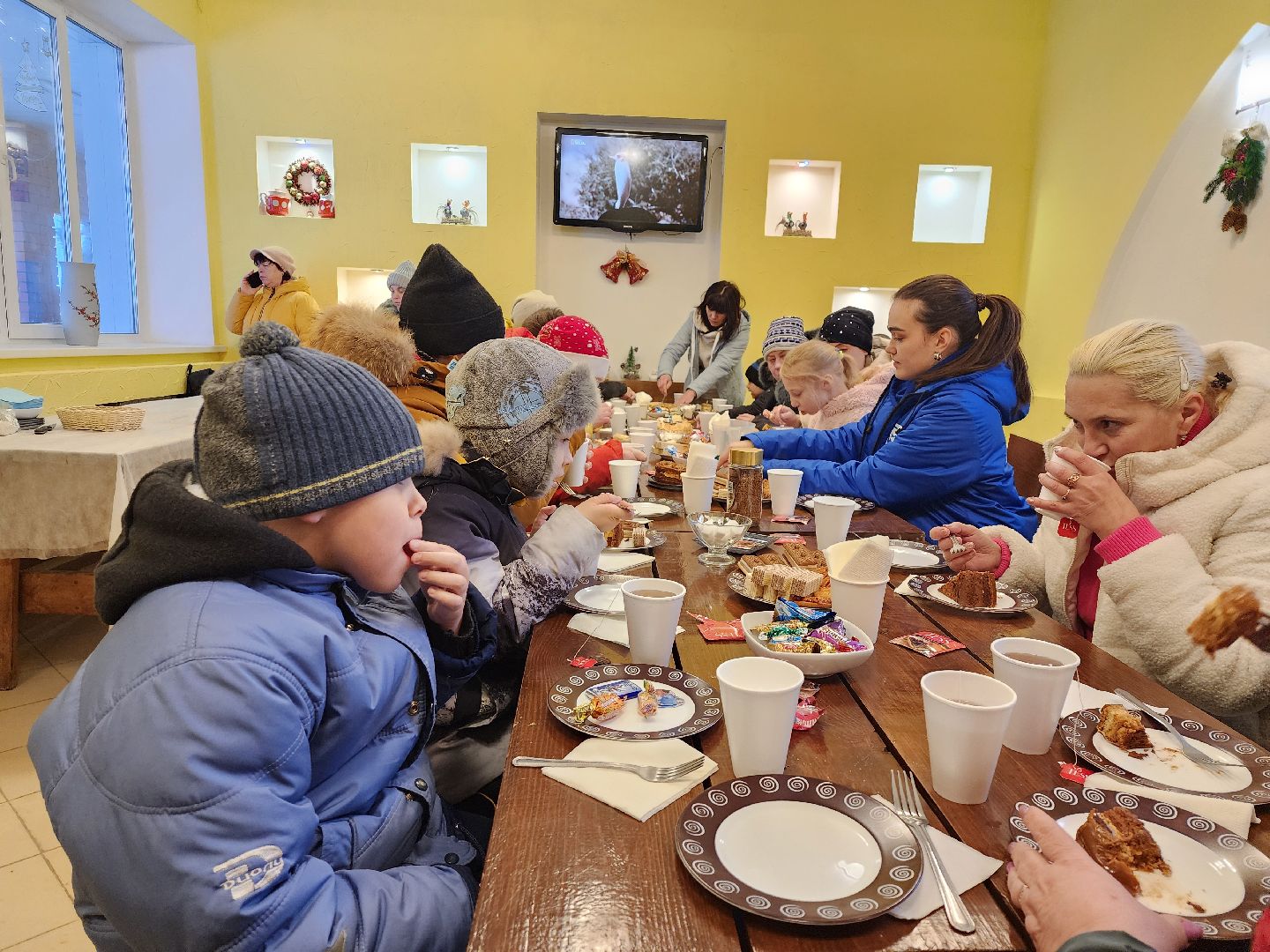 серпухов, подмосковье, дети, жены участников сво, страусиная ферма, МГЕР, диана алумянц,