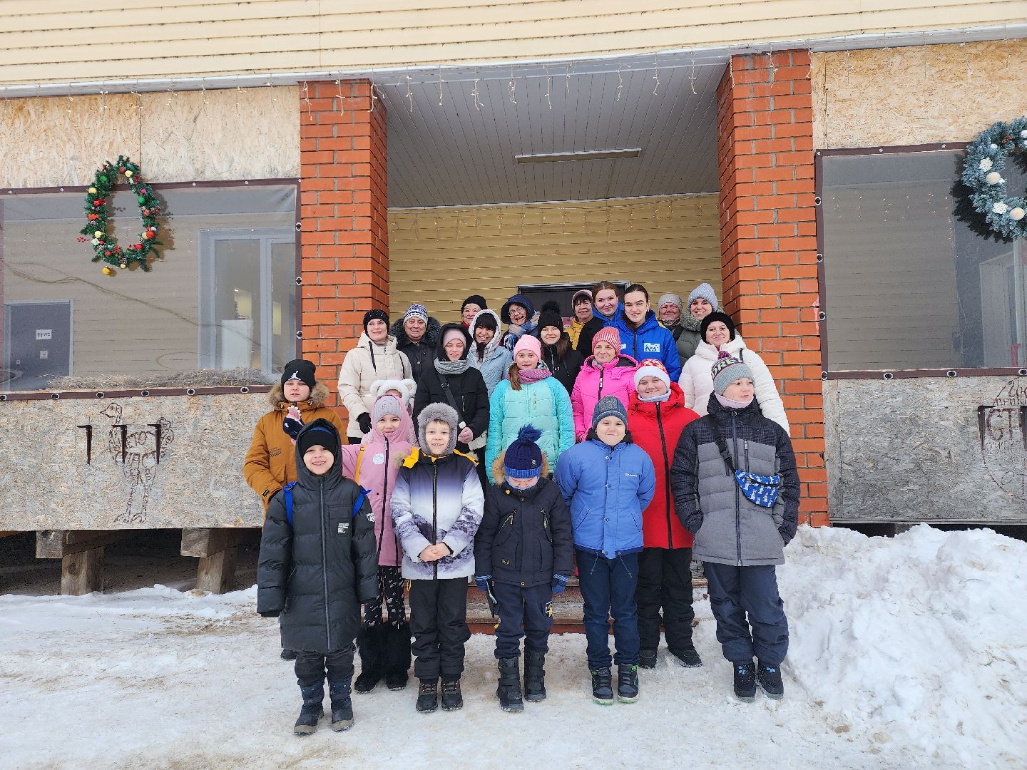 серпухов, подмосковье, дети, жены участников сво, страусиная ферма, МГЕР, диана алумянц,