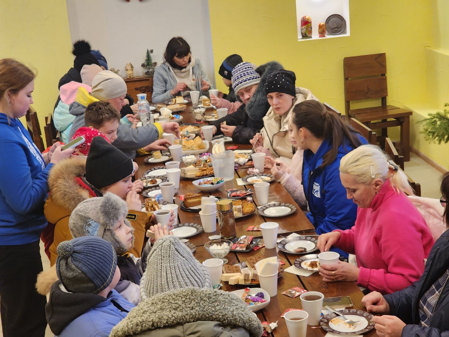 серпухов, подмосковье, дети, жены участников сво, страусиная ферма, МГЕР, диана алумянц,