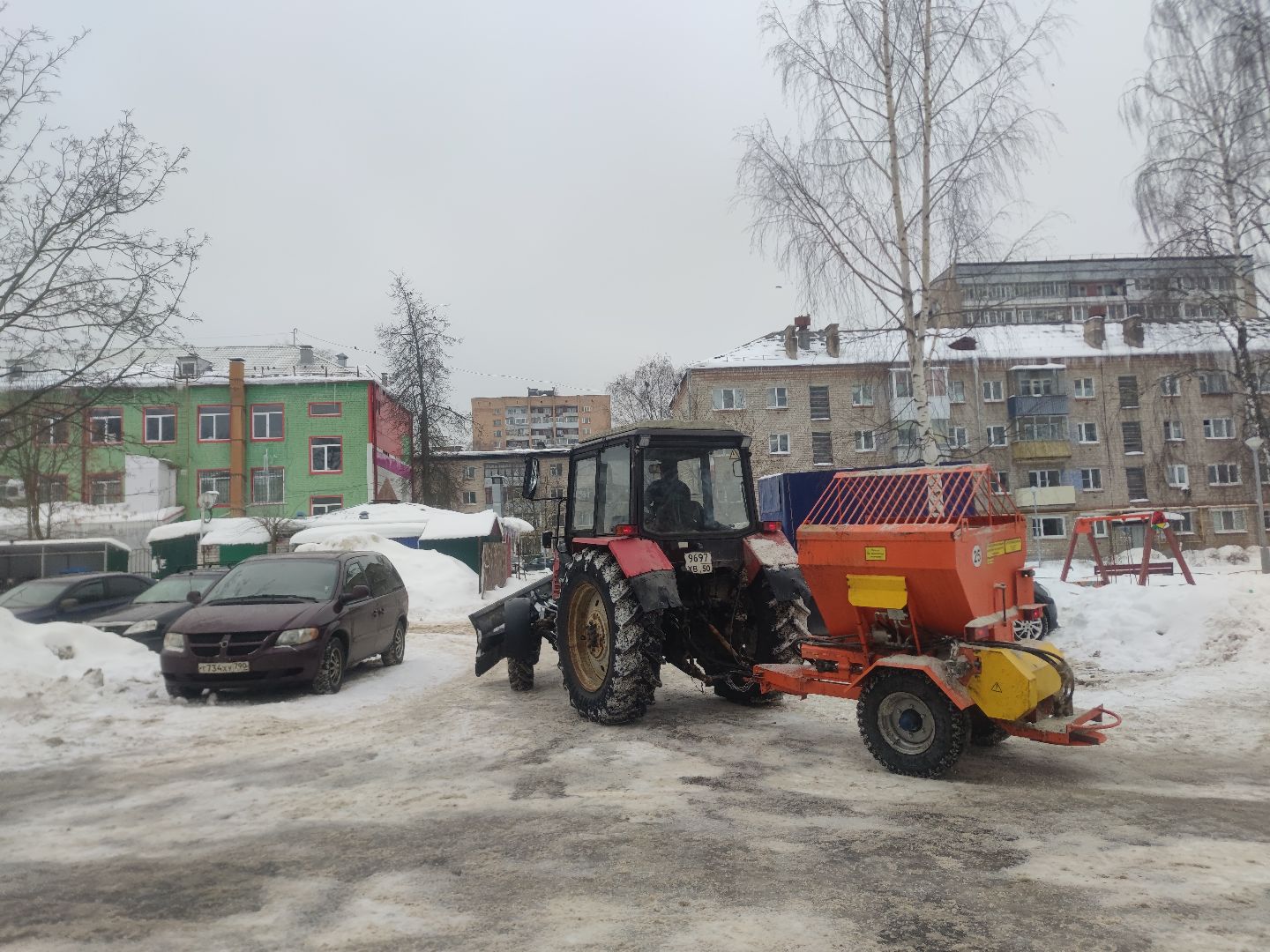 ЖКХ, реагенты, уборка города, уборка снега, дворы, коммунальщики, Дубна,