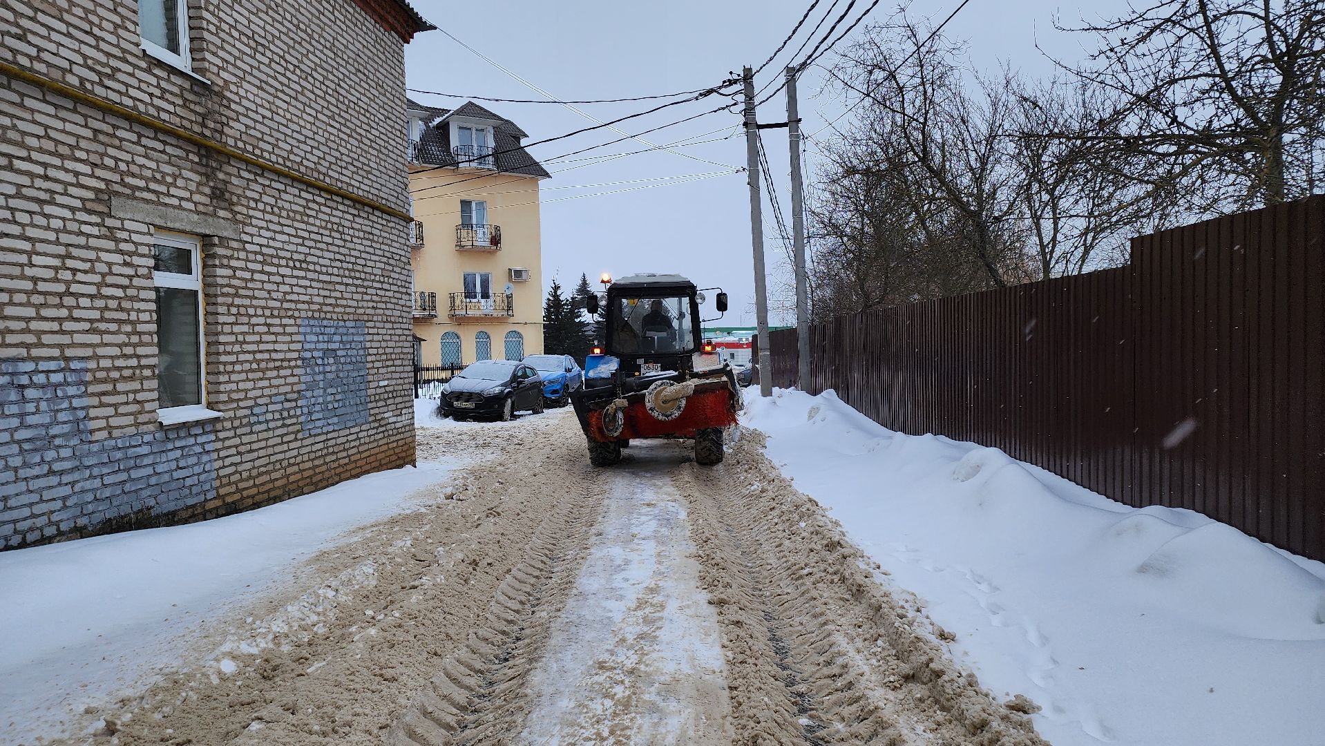 кашира, жкх, уборка снега, трактор, контейнерная площадка, мбу благоустройство,