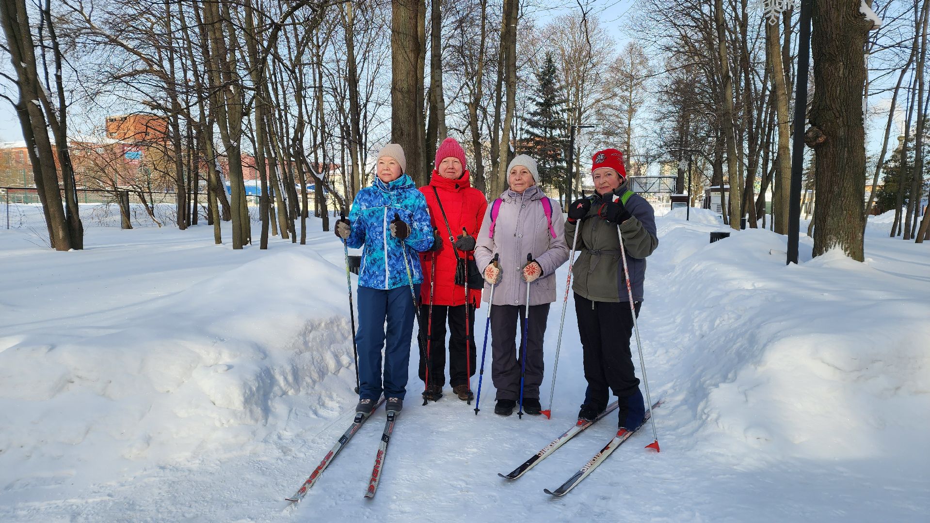 активное долголетие, лыжня в парке, спорт, Лосино-Петровский,
