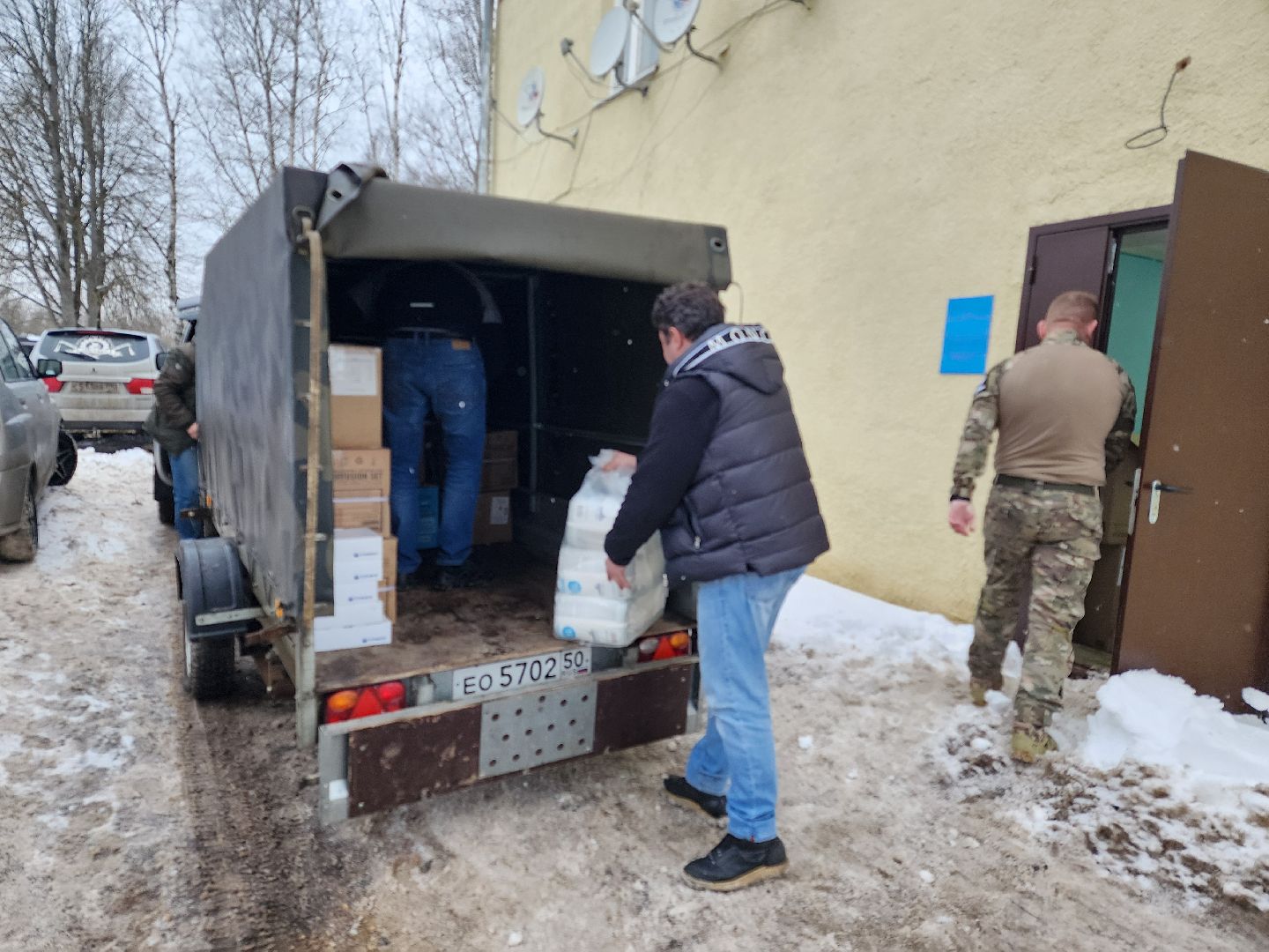 сво, волонтеры, гуманитарная помощь, день защитника отечества,