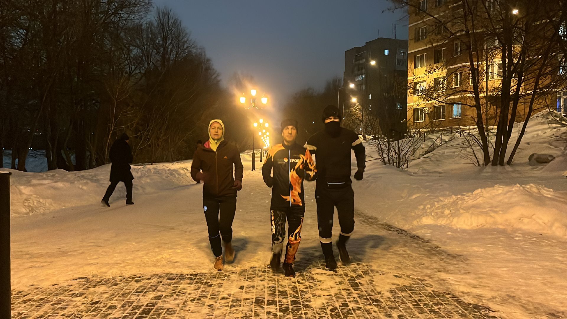 бег, забег, парки балашихи, зима в подмомсковье, бегуны,