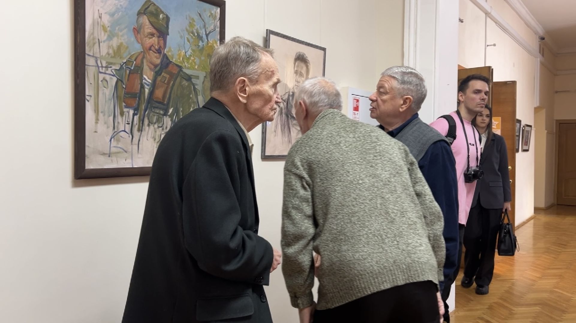 химки, культура, выставка, день защитника отечества, картинная галерея,