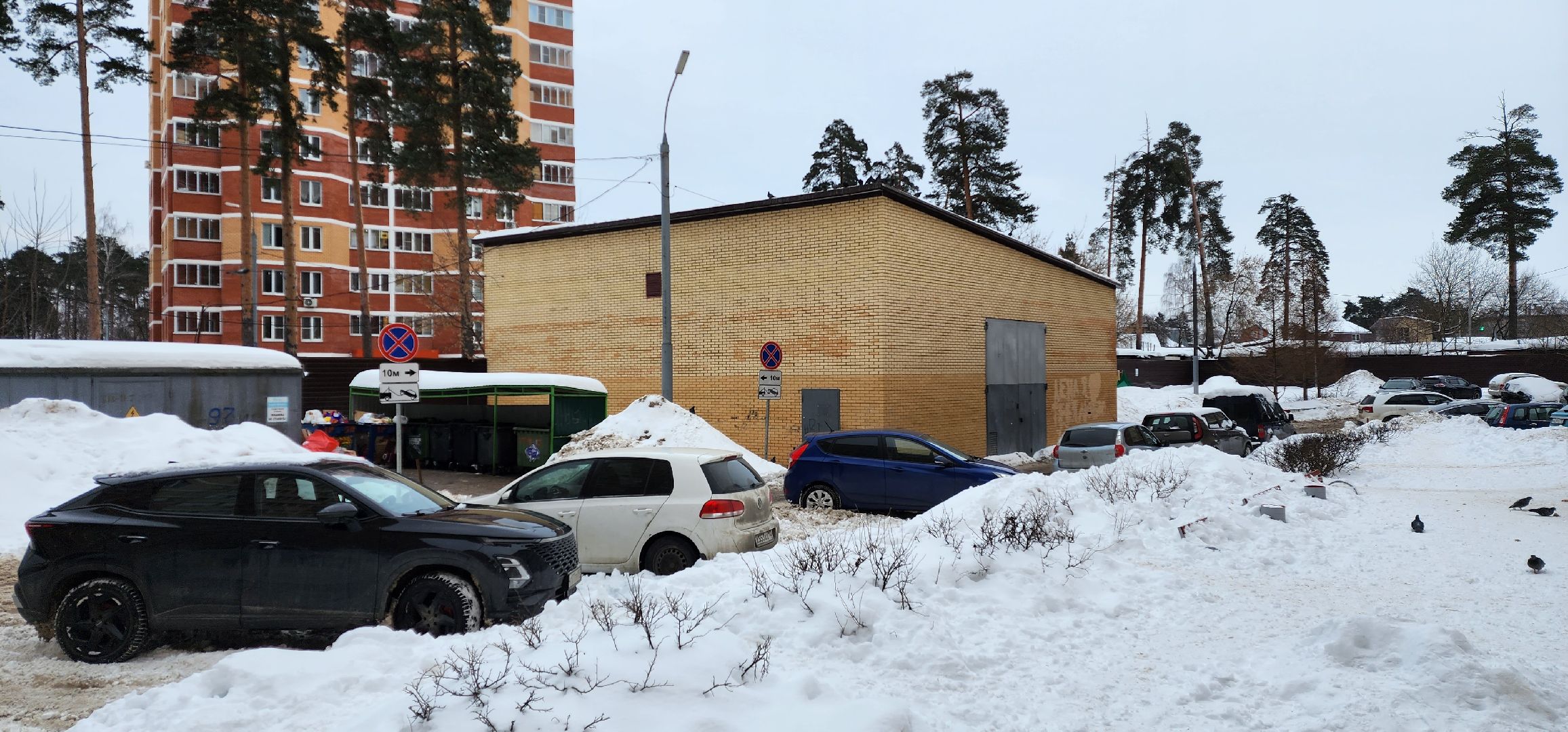 раменское, дороги, ограниченине парковки во дворах у еонтейнерной площадки, Десантная 17,