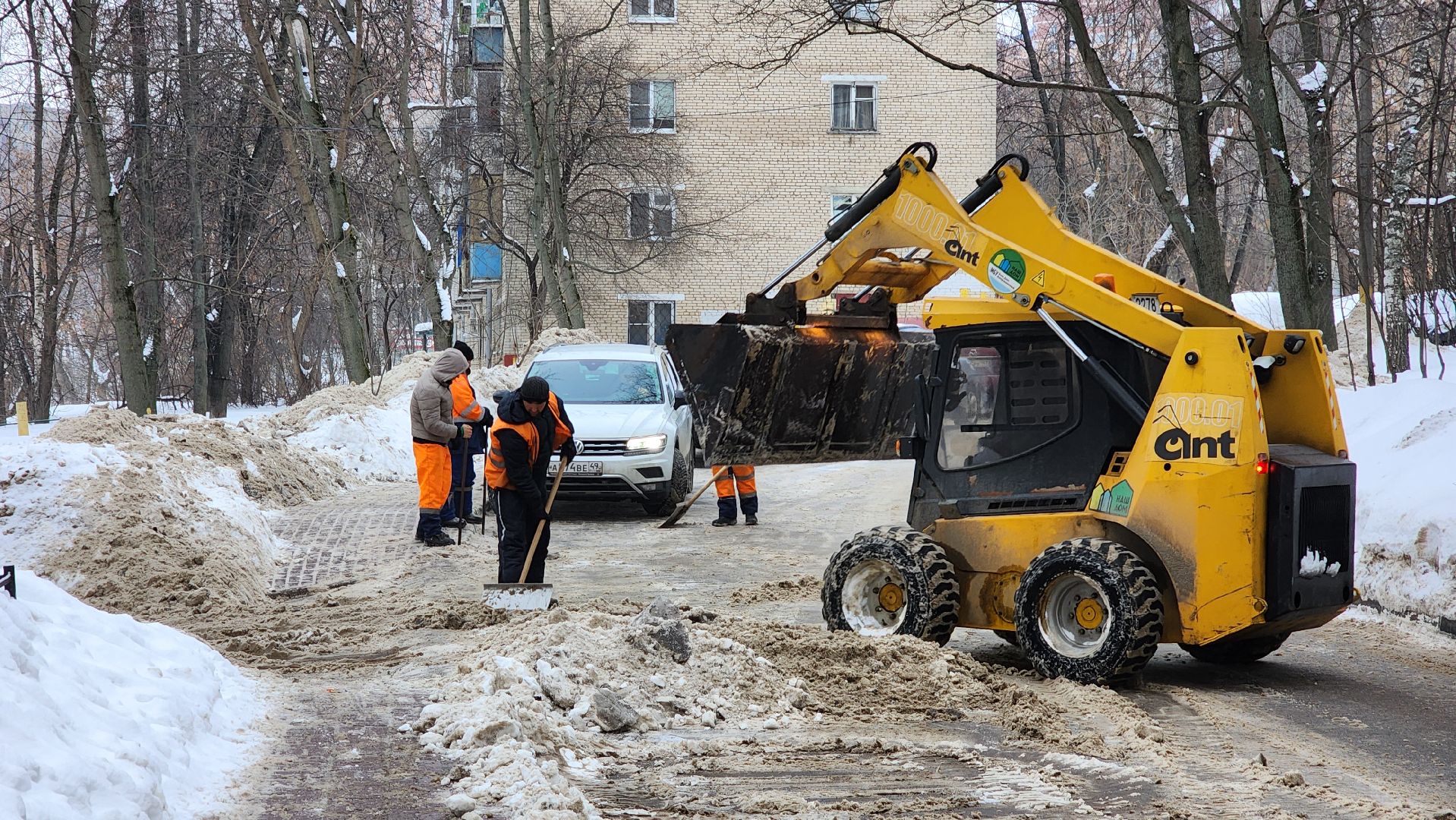 уборка снега, уборка дворов, уборка дорог,