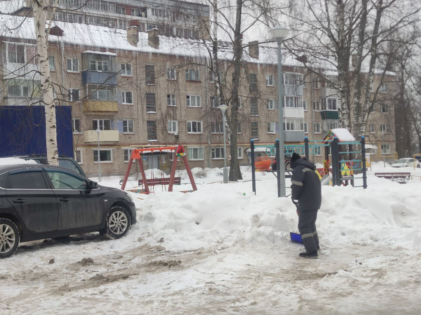 Дубна, Уборка города, Ручная уборка, Дворники, Уборка снега, жкх, Коммунальщики,