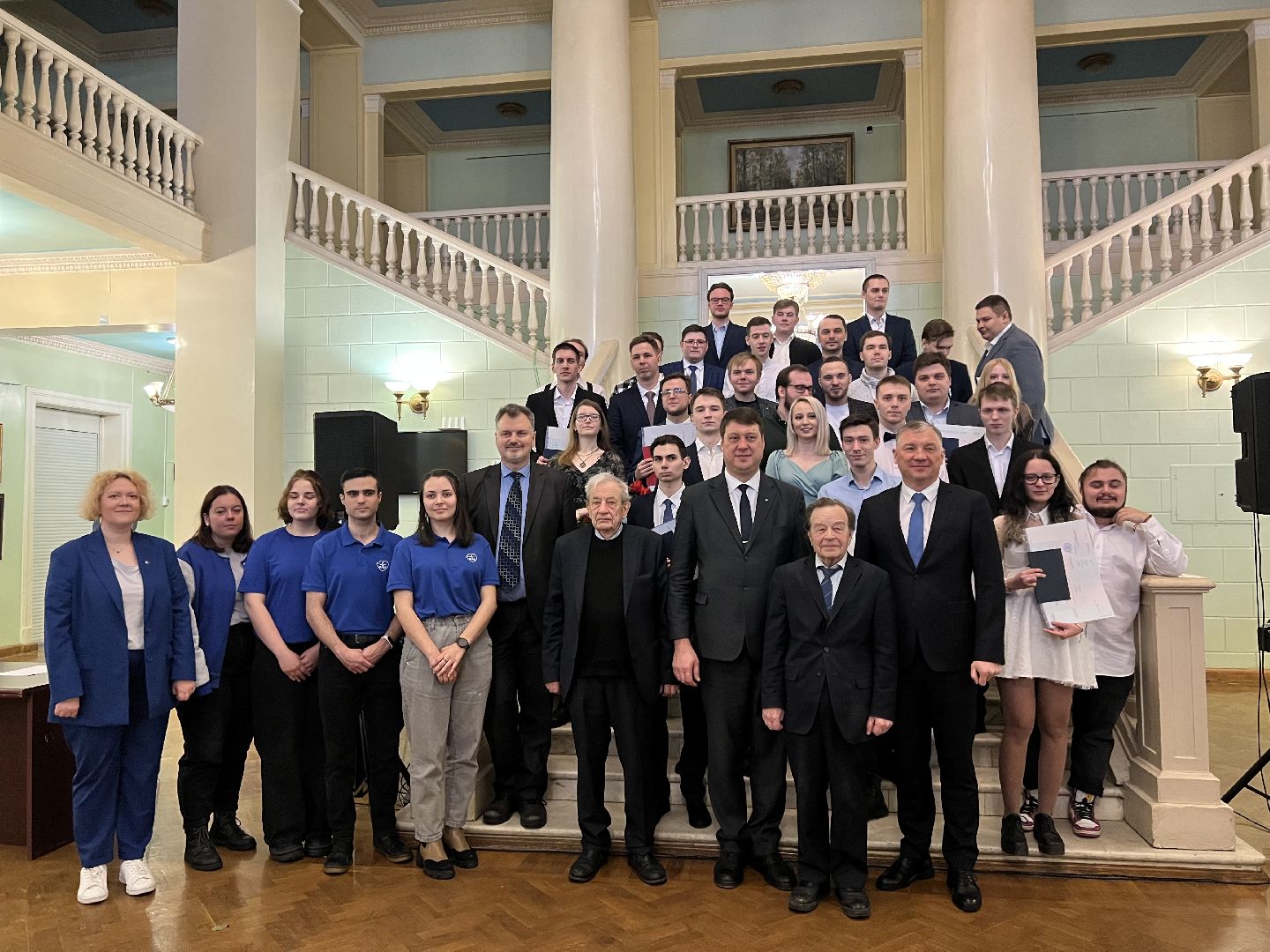 выпускники, вручение дипломов, Стрела, МАИ,жуковский,