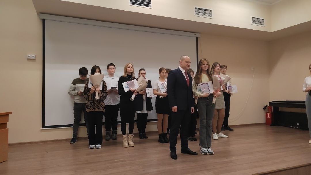 Пушкино, Пушкинский, Пушкинский округ, Вручение паспортов, мы-граждане России, паспорт РФ, молодежь, Весна в Подмосковье