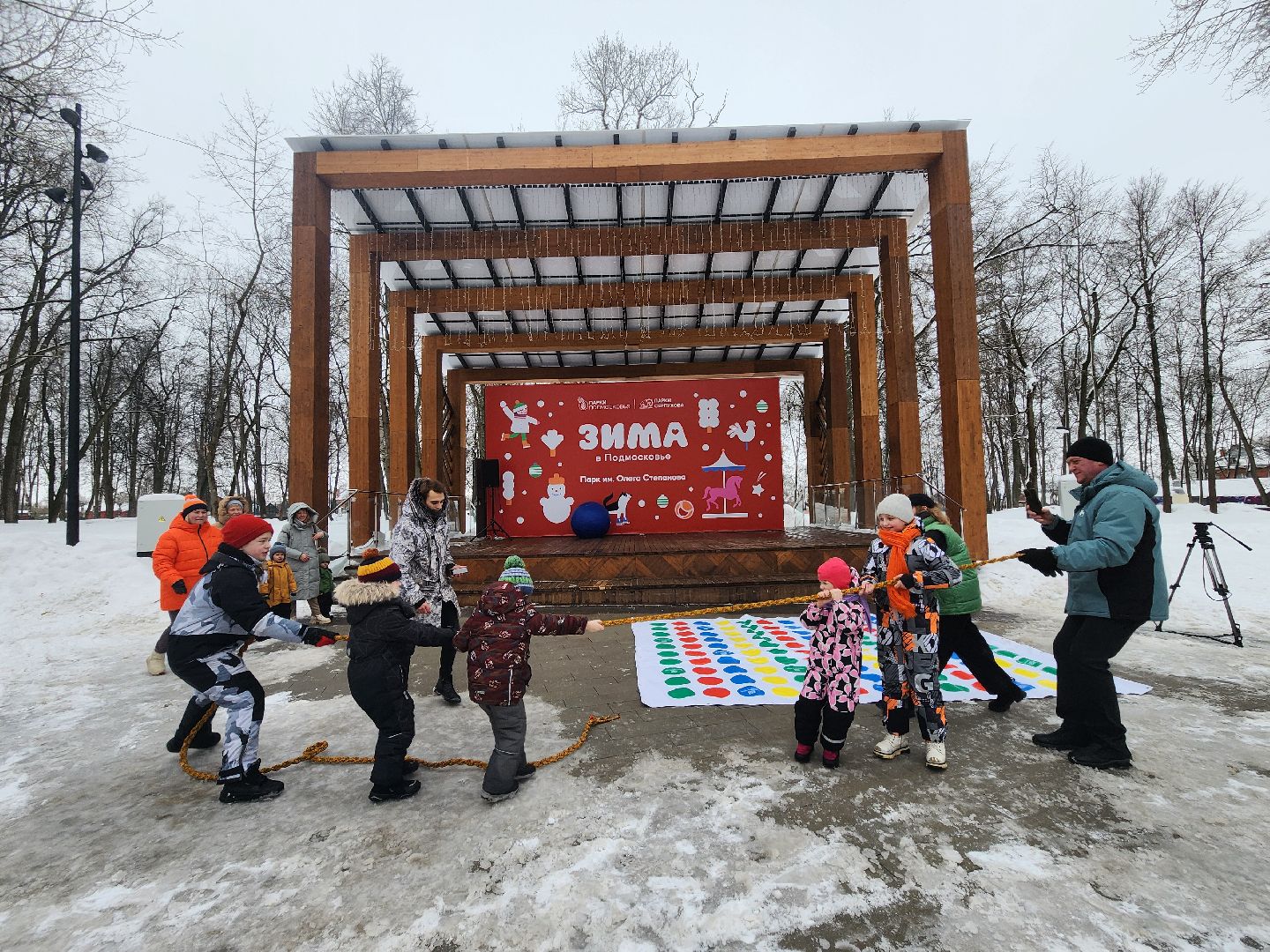 серпухов, подмосковье, 23 февраля, парк имени олега степанова, дети, парки подмосковья,