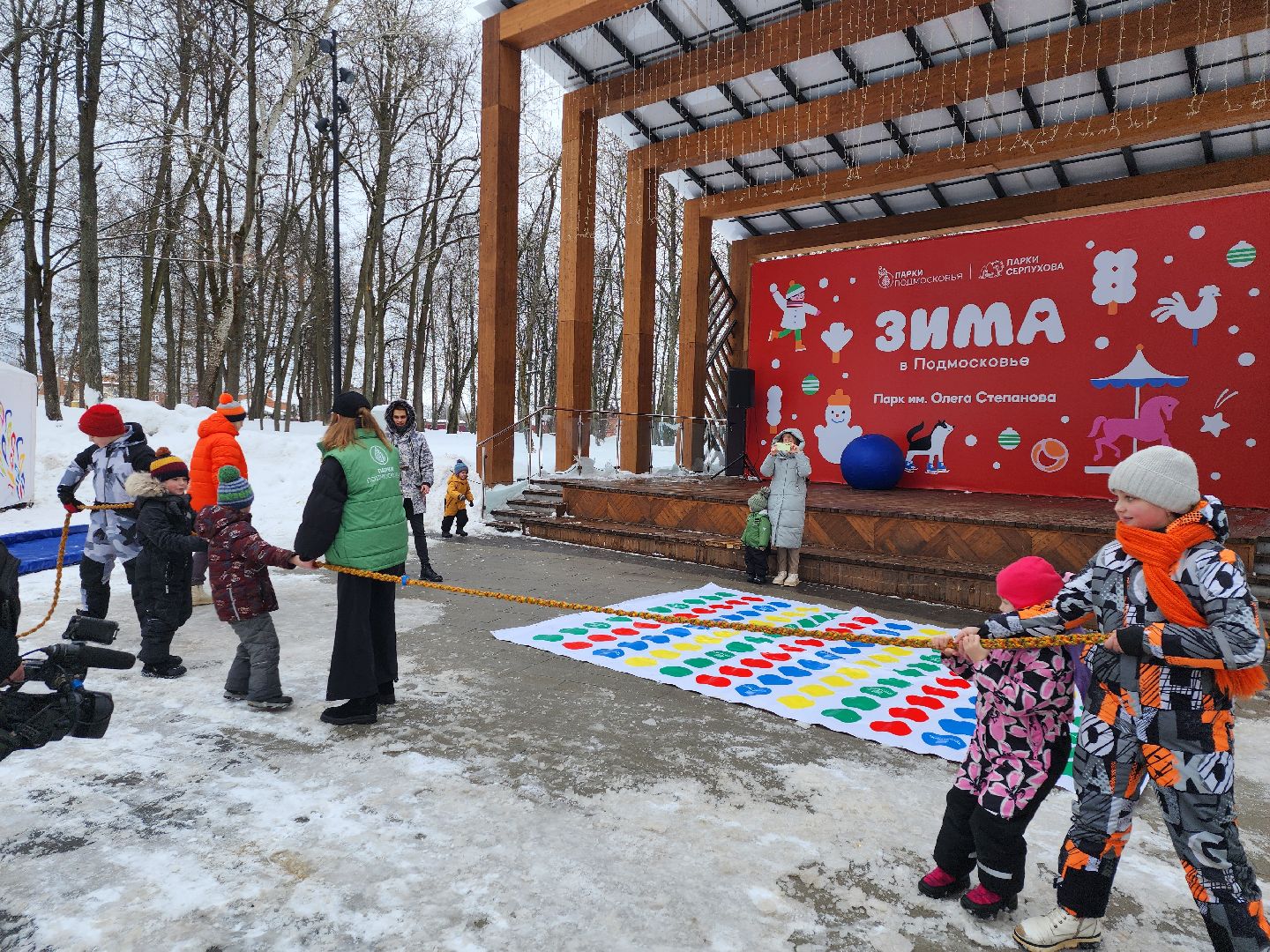 серпухов, подмосковье, 23 февраля, парк имени олега степанова, дети, парки подмосковья,