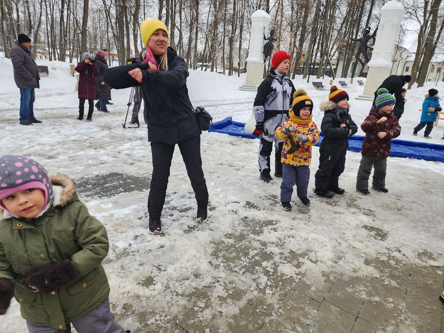 серпухов, подмосковье, 23 февраля, парк имени олега степанова, дети, парки подмосковья,