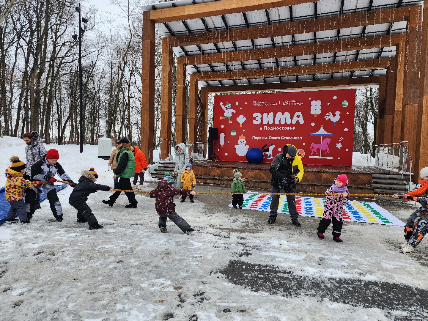серпухов, подмосковье, 23 февраля, парк имени олега степанова, дети, парки подмосковья,