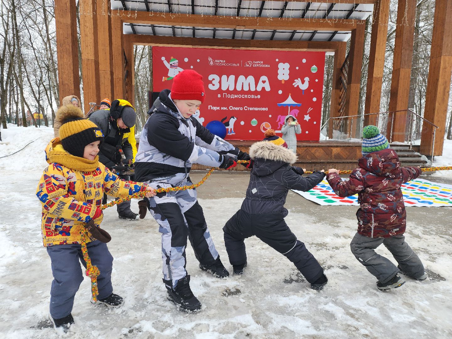 серпухов, подмосковье, 23 февраля, парк имени олега степанова, дети, парки подмосковья,