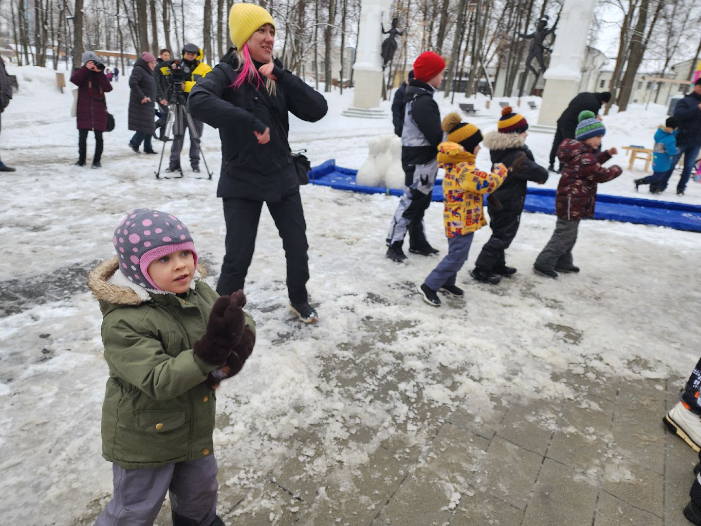 серпухов, подмосковье, 23 февраля, парк имени олега степанова, дети, парки подмосковья,