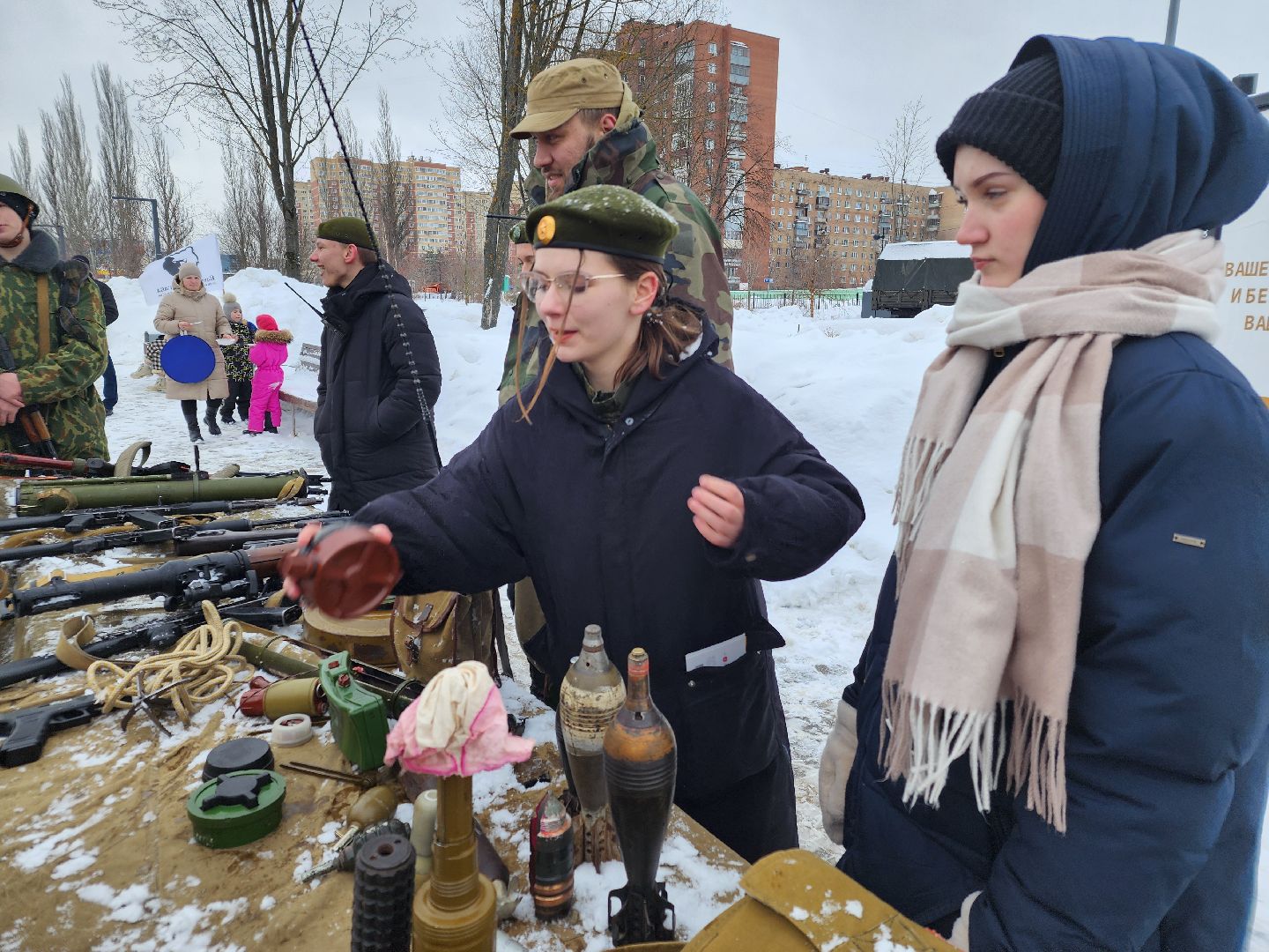 день защитника отечества, орехово-зуево, парки подмосковья, Выставка оружия, Полевая кухня,