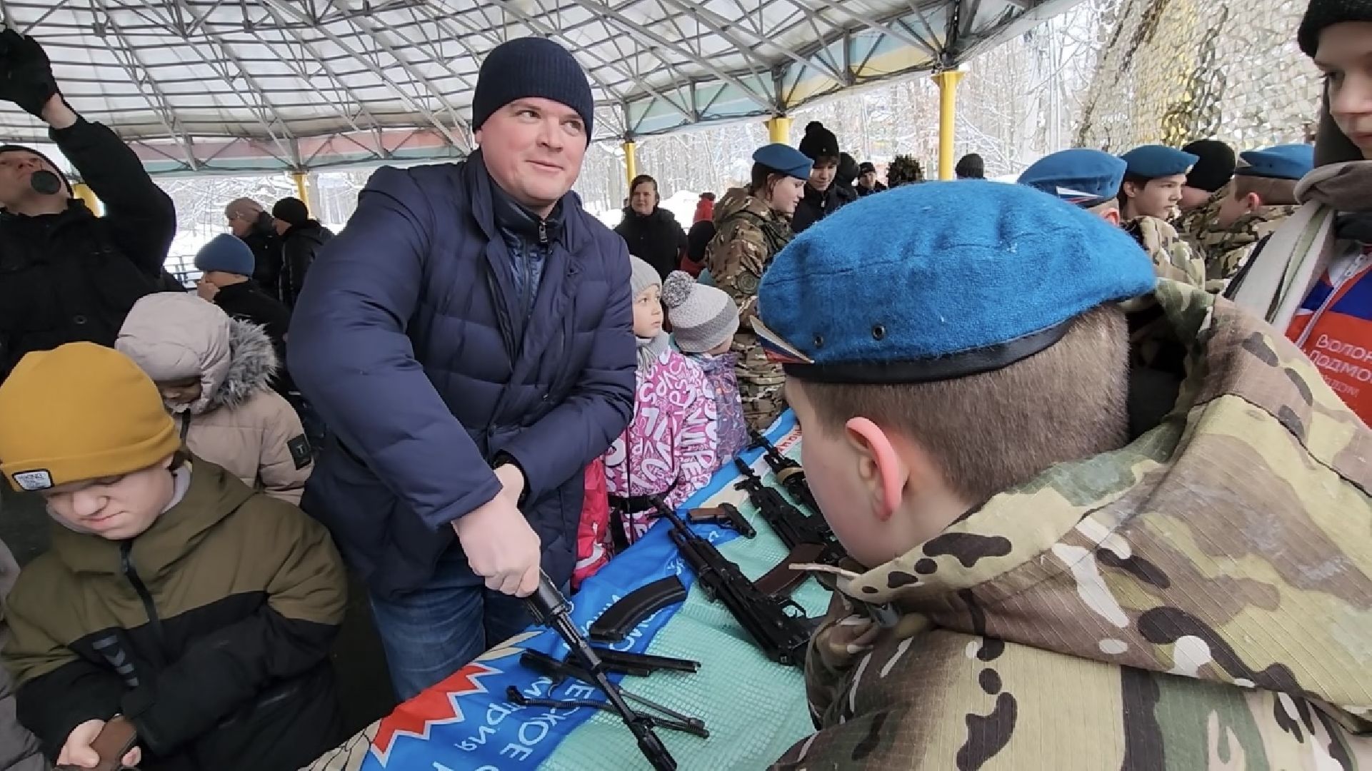 химки, день защитника отечества, мастер класс, сборка оружия, военно-патриотический отряд,