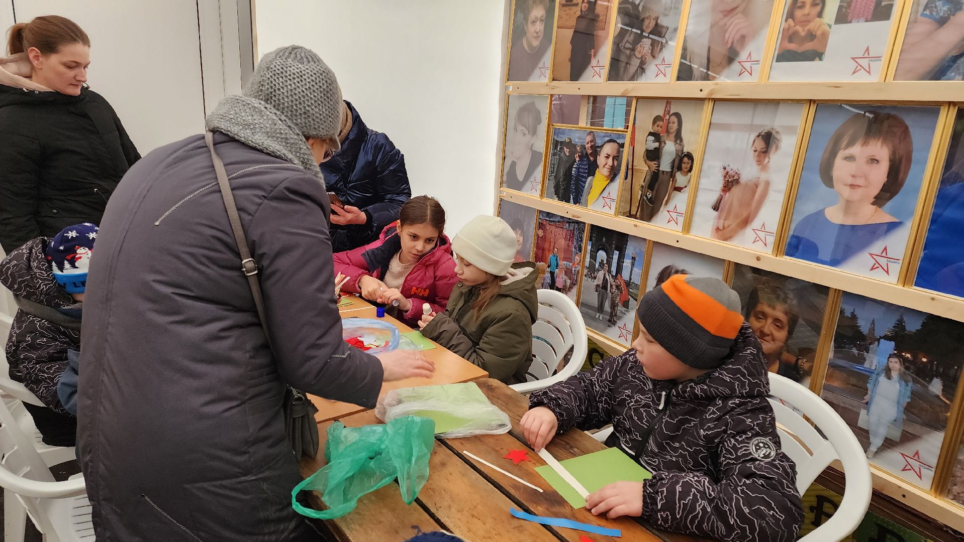 кашира, городской парк, фотовыставка, семьи защитников, день защитника отечества, открытка папе, аппликация,