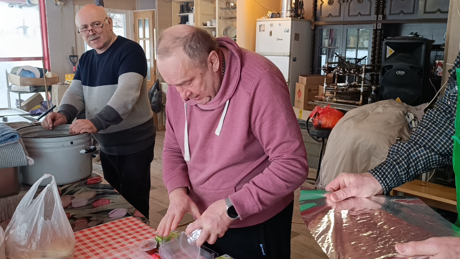 волонтер, гуманитарная помощь, лобня,