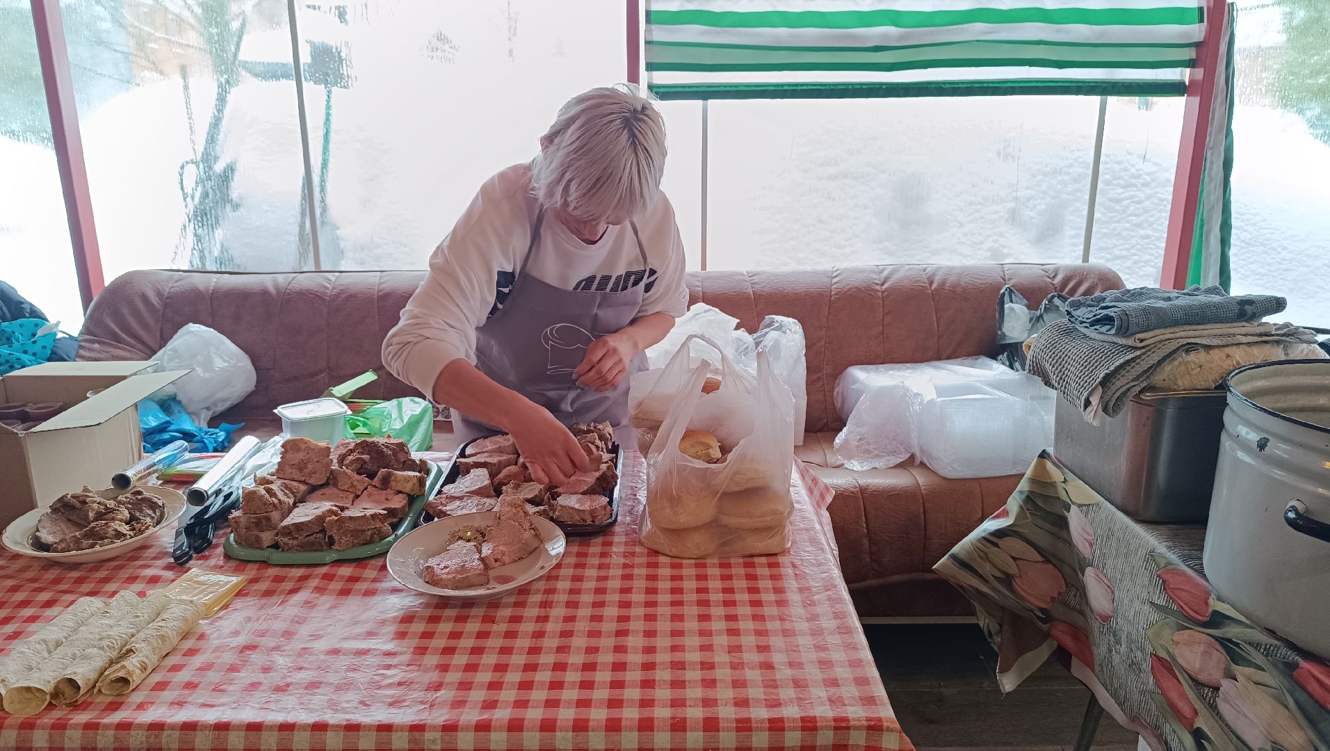 волонтер, гуманитарная помощь, лобня,