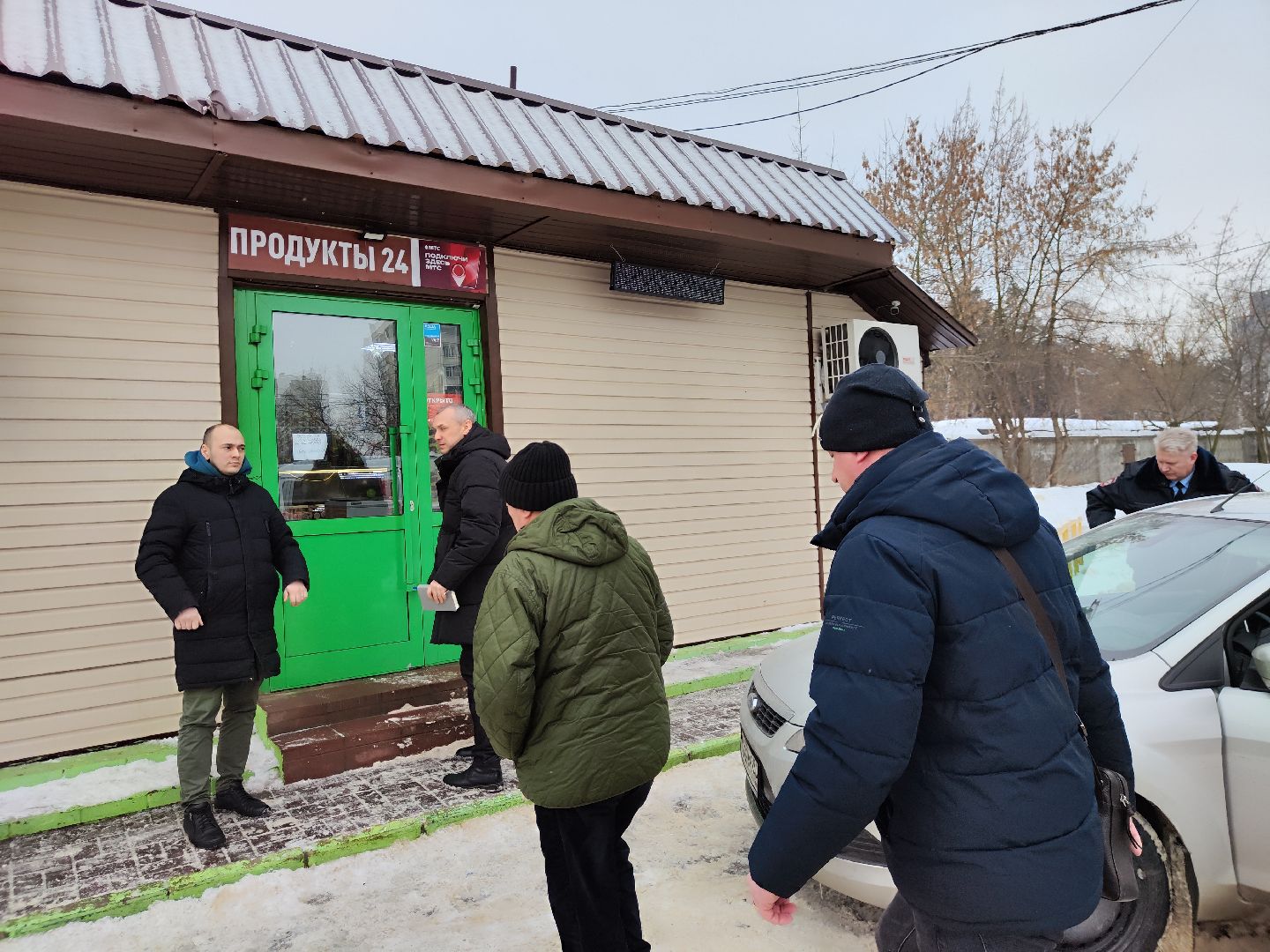 по просьбам жителей, рейд по торговым точкам,