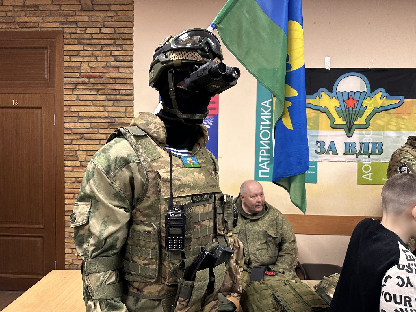 Клин, общество, история, день защитника отечества, выставка вооружения,