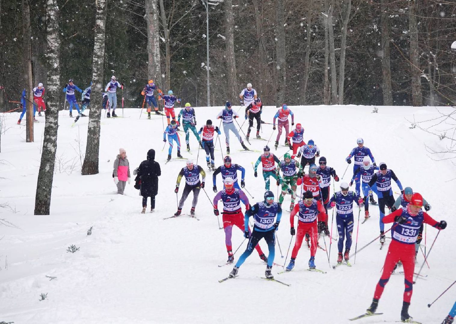 Пересвет, Гонка Легкова, Лыжи, Лыжный спорт, Всероссийские соревнования, Ольга Вяльбе, Александр Легков, Александр Большунов, Карим Халили, Олимпийские чемпионы, Спорт, Победы, Золото, Медали,Турнир,