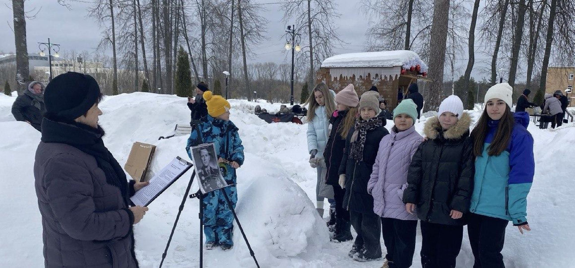 разрешите поздравить, парк, парк Крестов Брод, ДК Косякова, Рошаль, день защитника отечества,