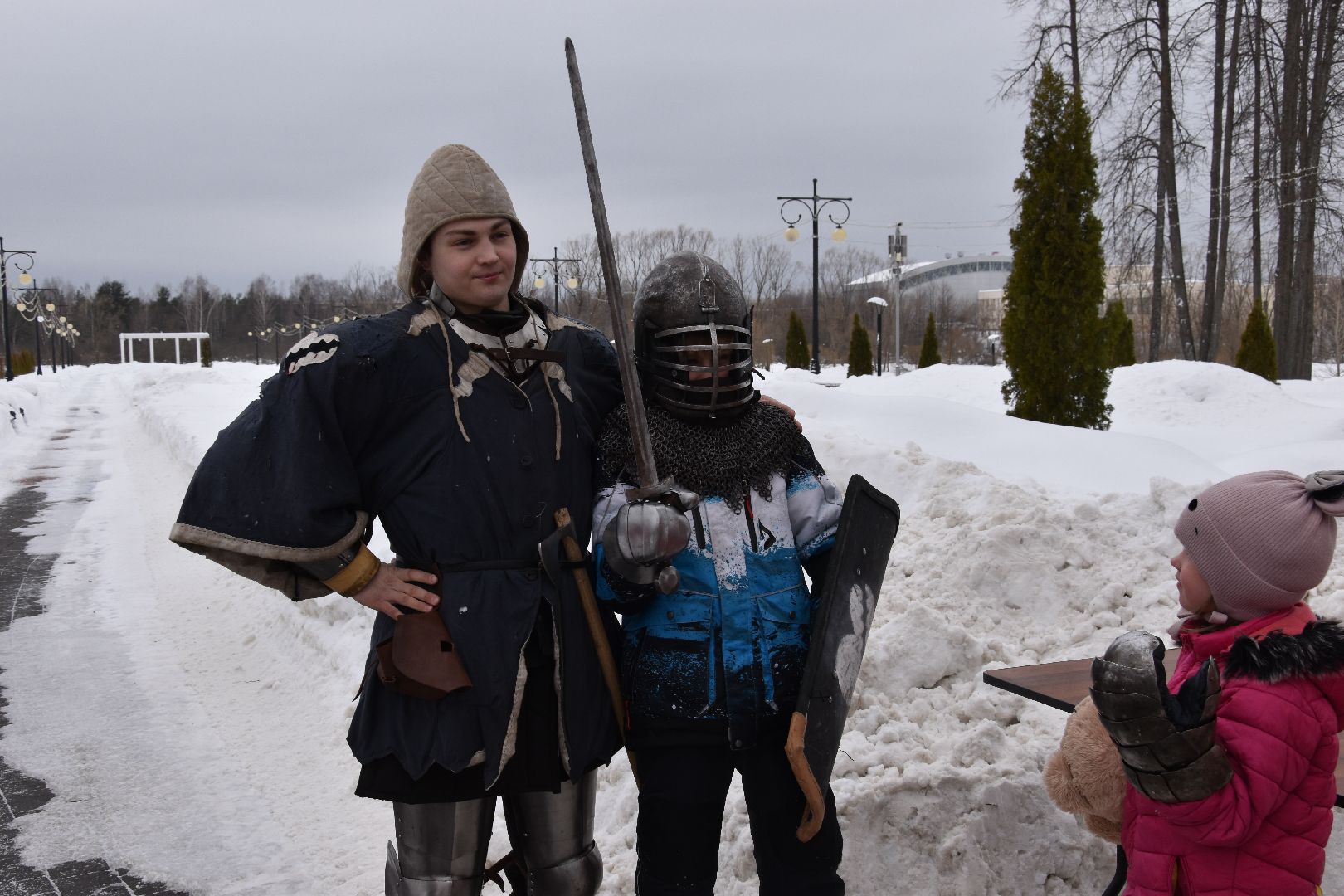 разрешите поздравить, парк, парк Крестов Брод, ДК Косякова, Рошаль, день защитника отечества,