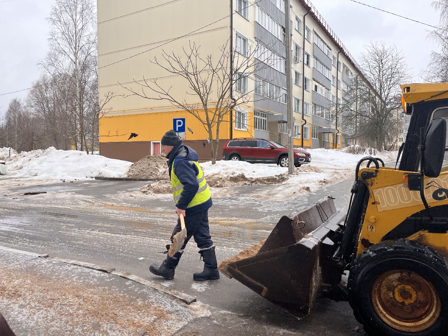 шаховская, снег, обработка дорог, наледь,
