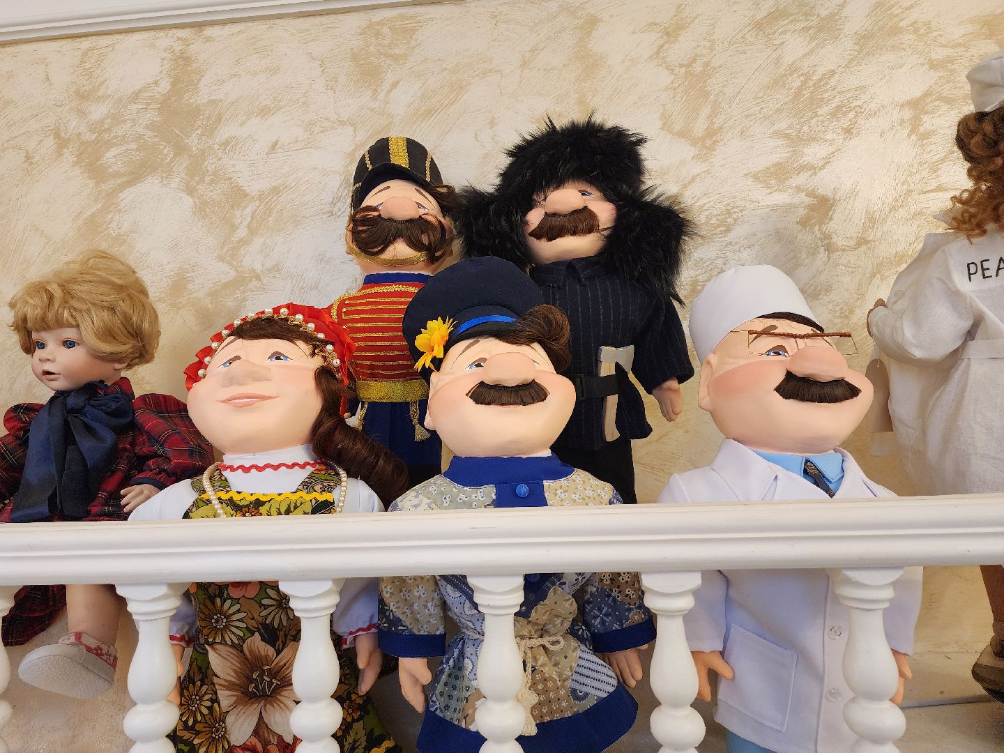 серпухов, подмосковье, музей кукол и дом мороженого, куклы,
