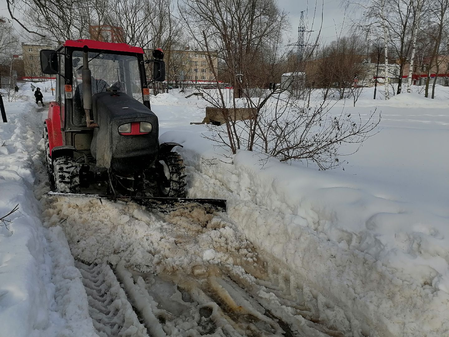 Сквер, уборка города, снег, Очистка,
