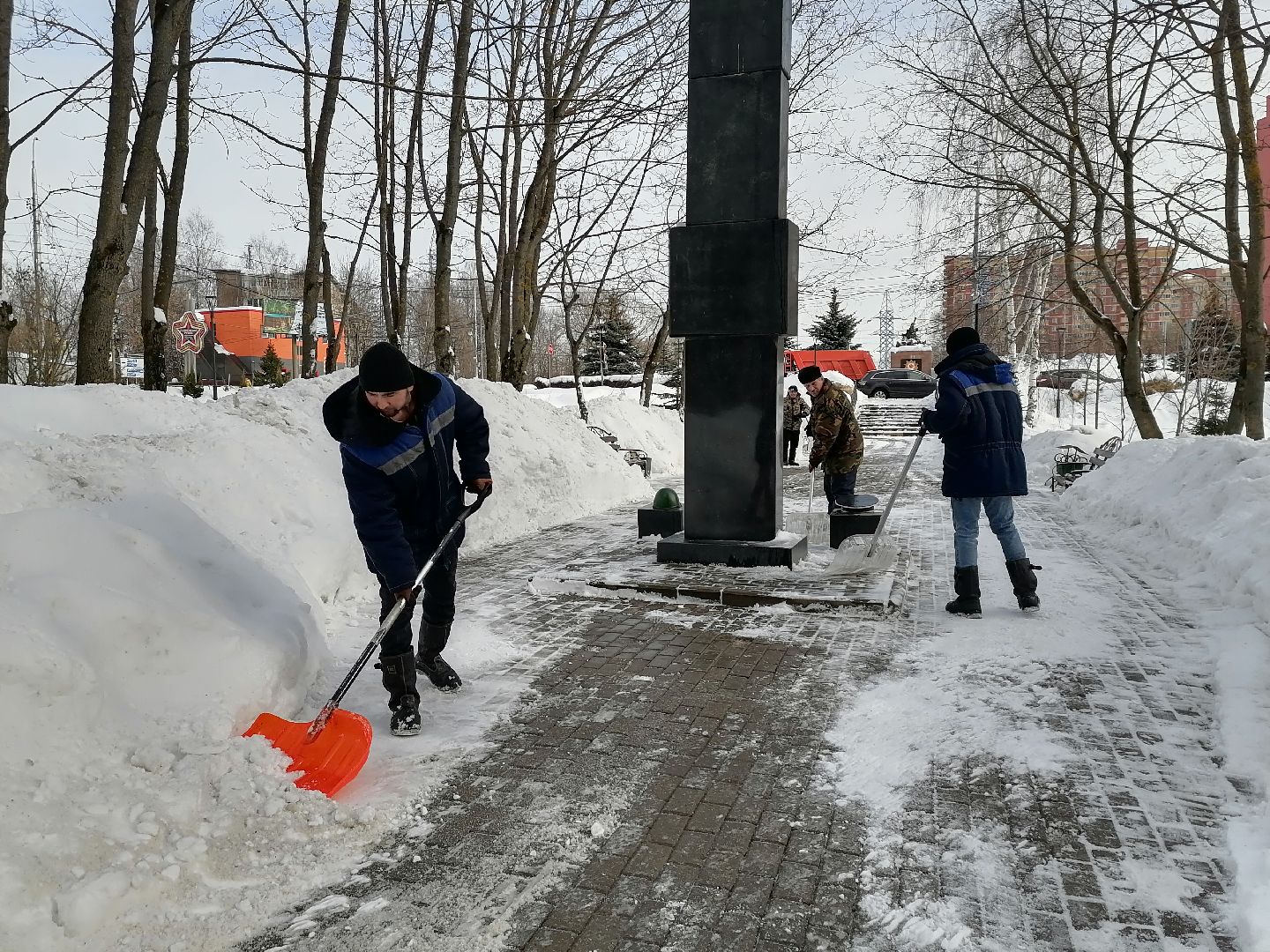 Сквер, уборка города, снег, Очистка,