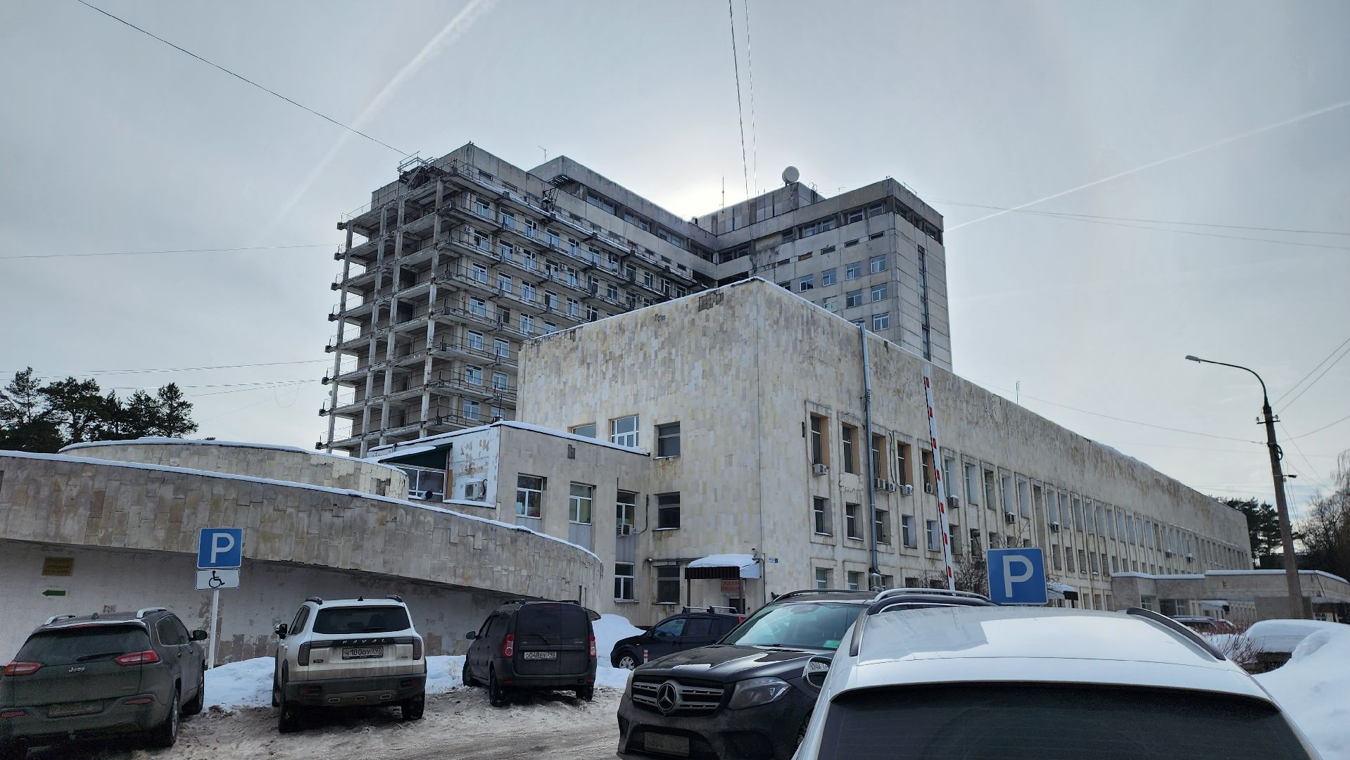 капитальный ремонт, поликлиника Жуковской ОКБ, взрослая поликлиника, детская поликлиника, обрудование, Эдуард Семенов, завершение, март,