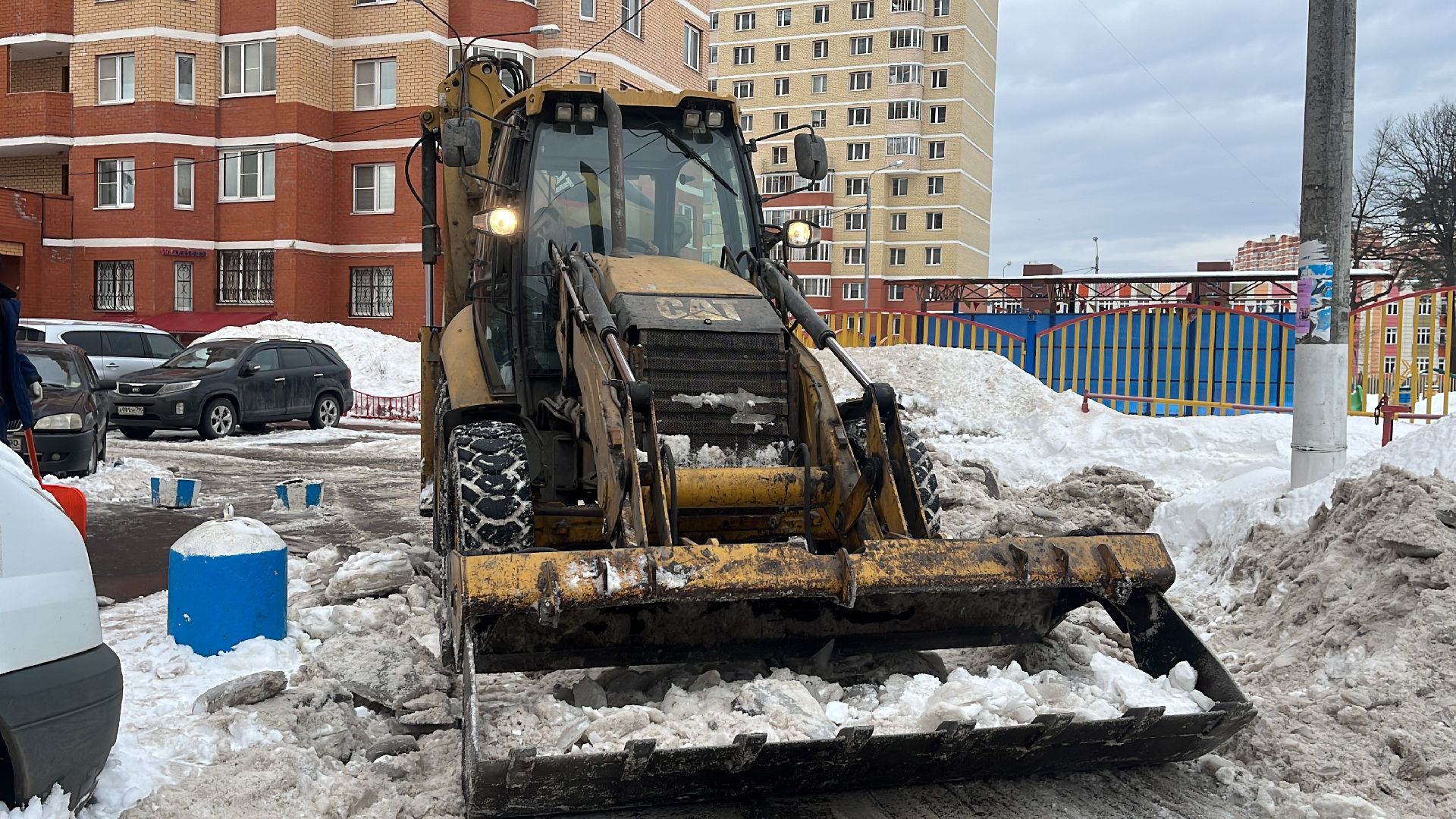 снег и наледь, уборка снега, коммунальная служба, управляющая компания,