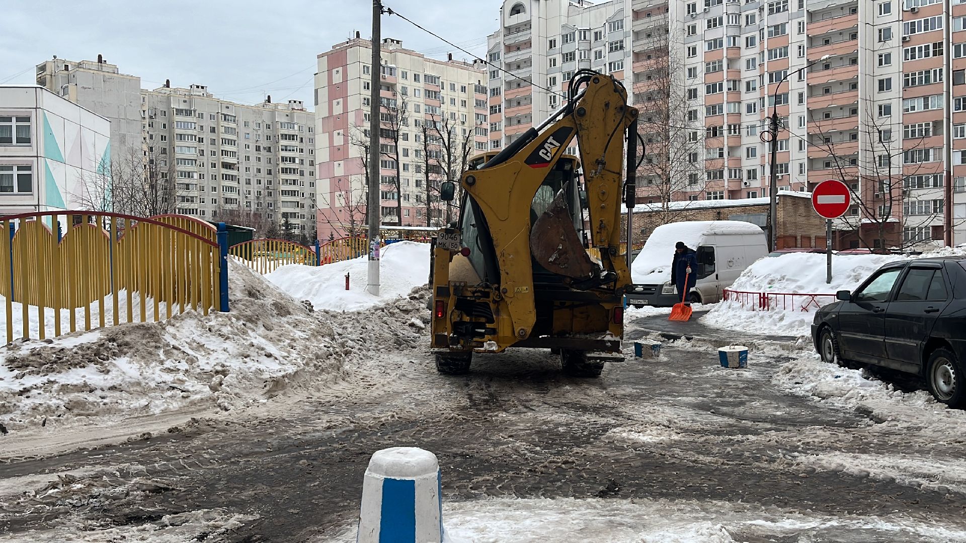 снег и наледь, уборка снега, коммунальная служба, управляющая компания,