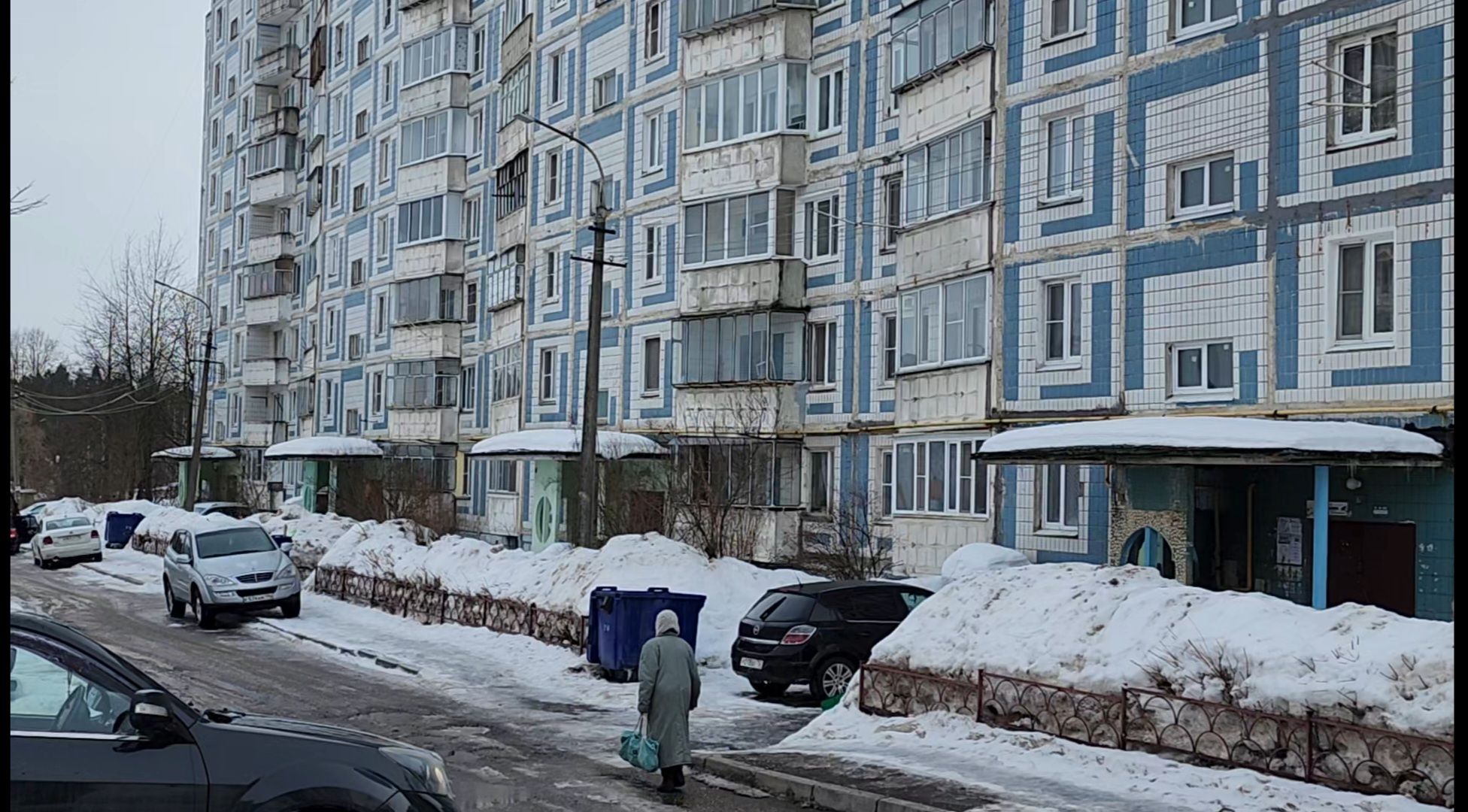 дорожные знаки, дорожные знаки во дворах,