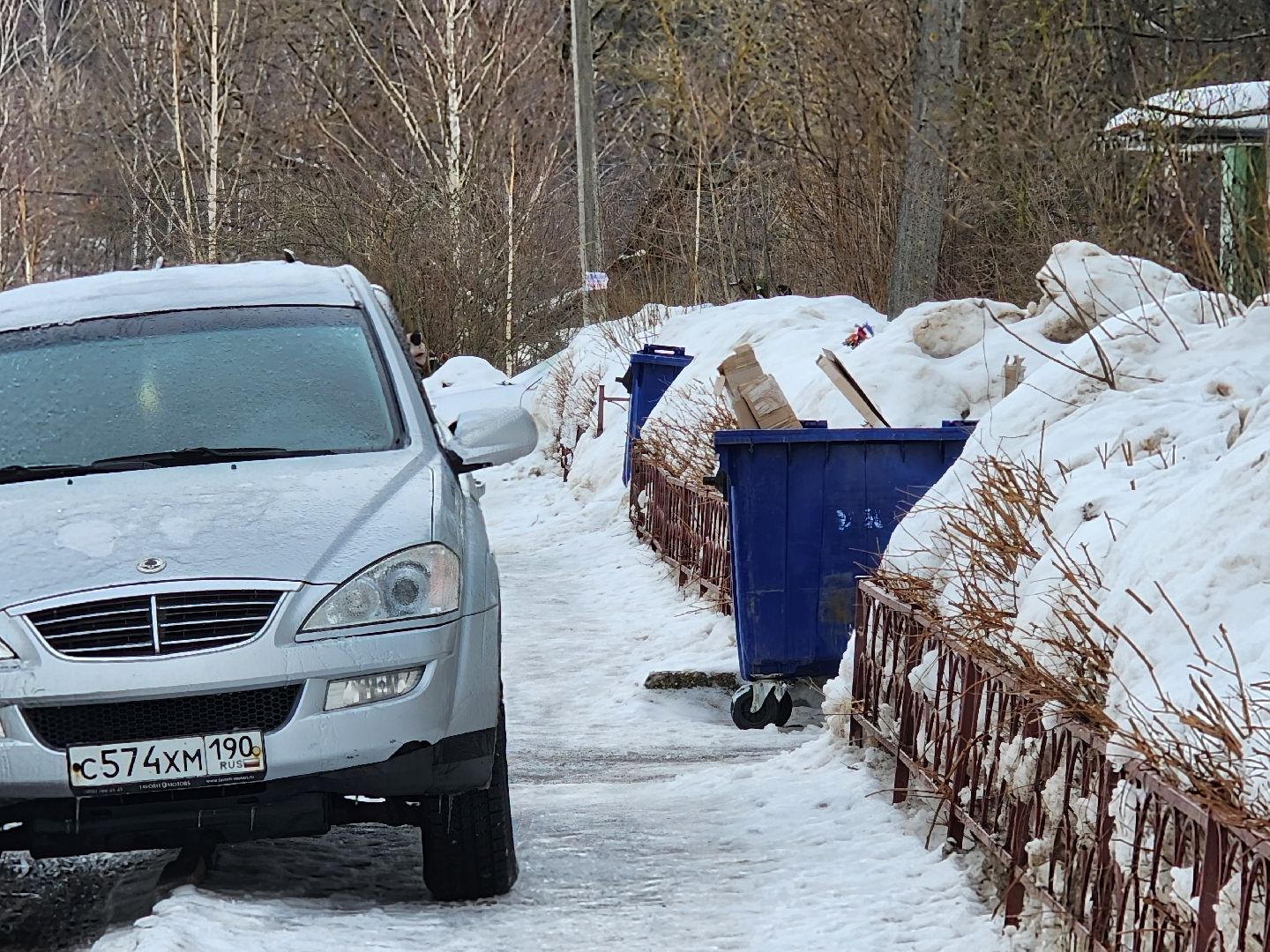 дорожные знаки, дорожные знаки во дворах,