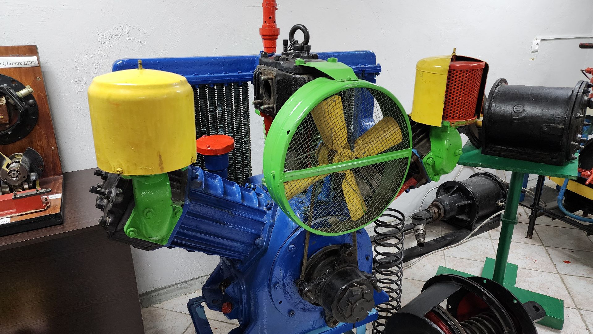 кашира, ожерелье, ожерельевский железнодорожный колледж, автотормоза, пневматормоза, подвижной состав, студенты, практические занятия,