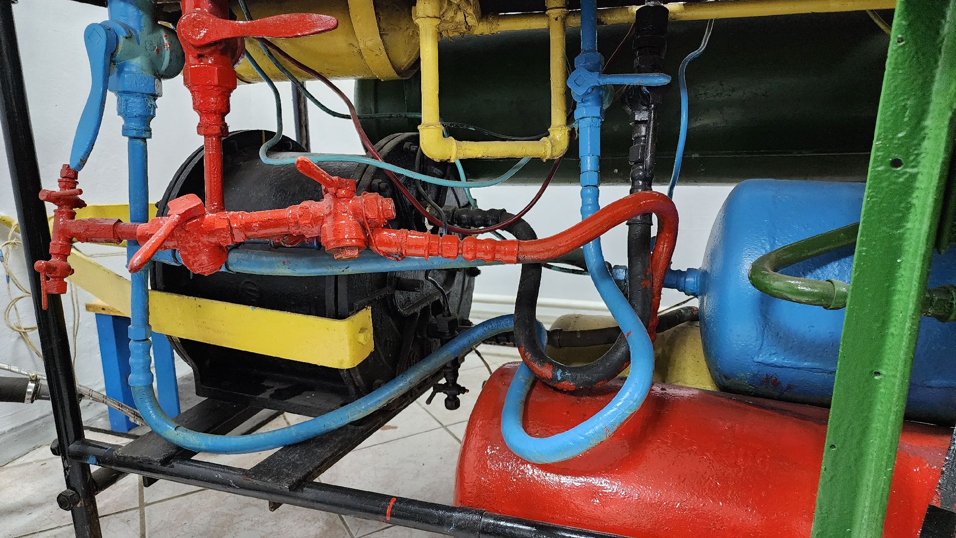 кашира, ожерелье, ожерельевский железнодорожный колледж, автотормоза, пневматормоза, подвижной состав, студенты, практические занятия,