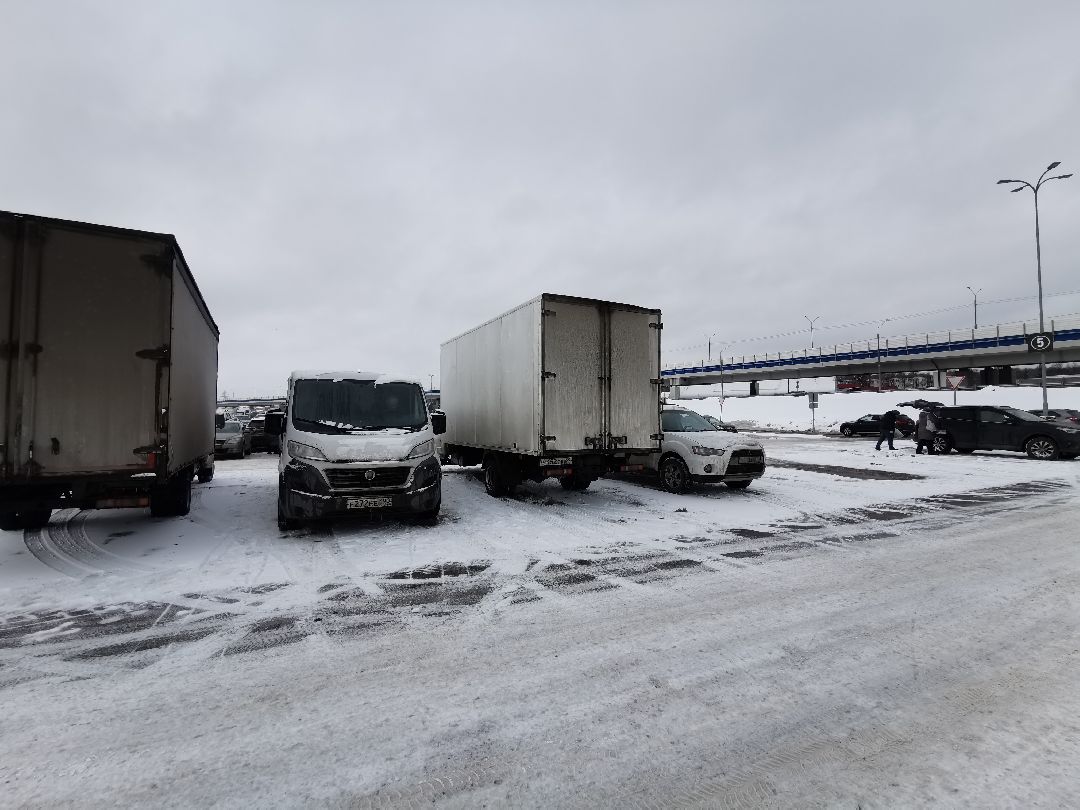 Подольск, фуры, стоянка