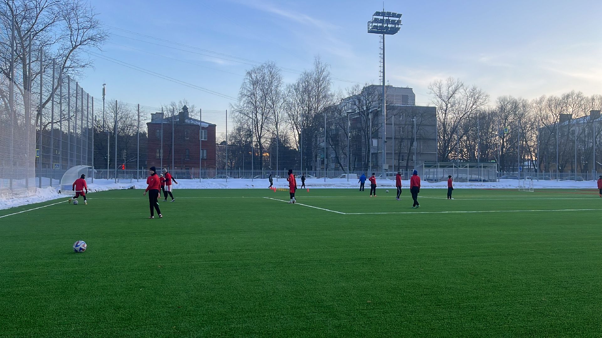 стадион Труд, школа олимпийского резерва, тренировки, футбол,