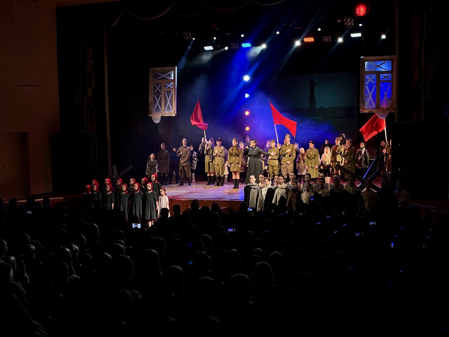 наро-фоминский городской округ, цдк звезда, культура подмосковья, блокада ленинграда,премьера спектакля,