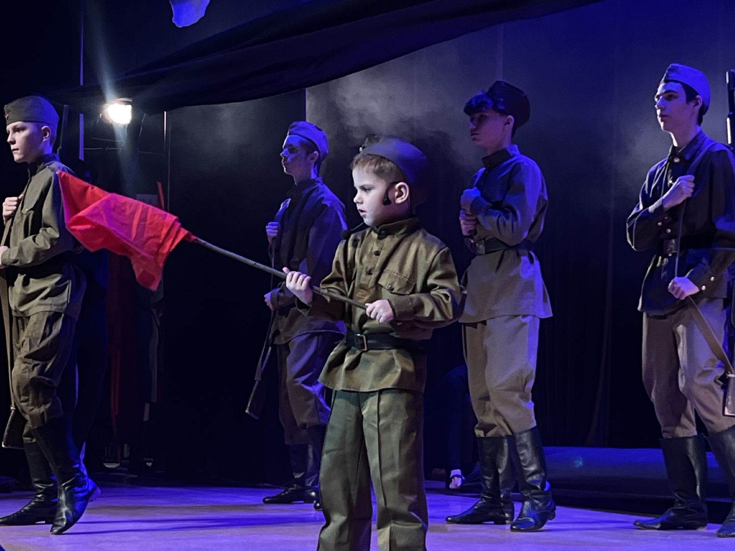 наро-фоминский городской округ, цдк звезда, культура подмосковья, блокада ленинграда,премьера спектакля,