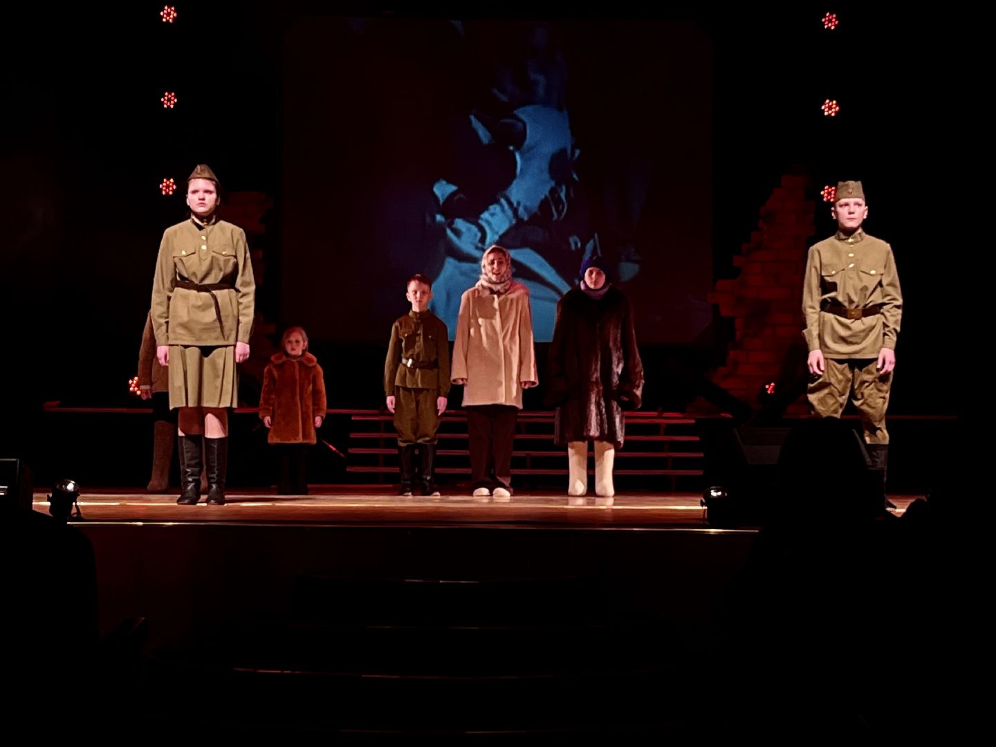 наро-фоминский городской округ, цдк звезда, культура подмосковья, блокада ленинграда,премьера спектакля,