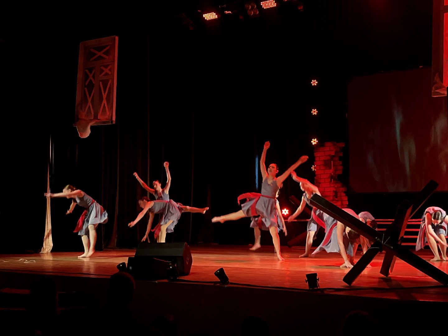 наро-фоминский городской округ, цдк звезда, культура подмосковья, блокада ленинграда,премьера спектакля,