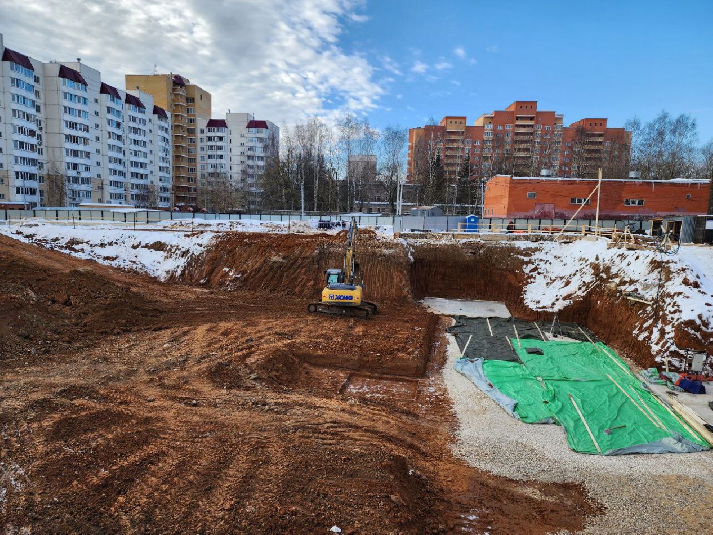 чехов, строительство, поликлиника, котлован, рабочие места,